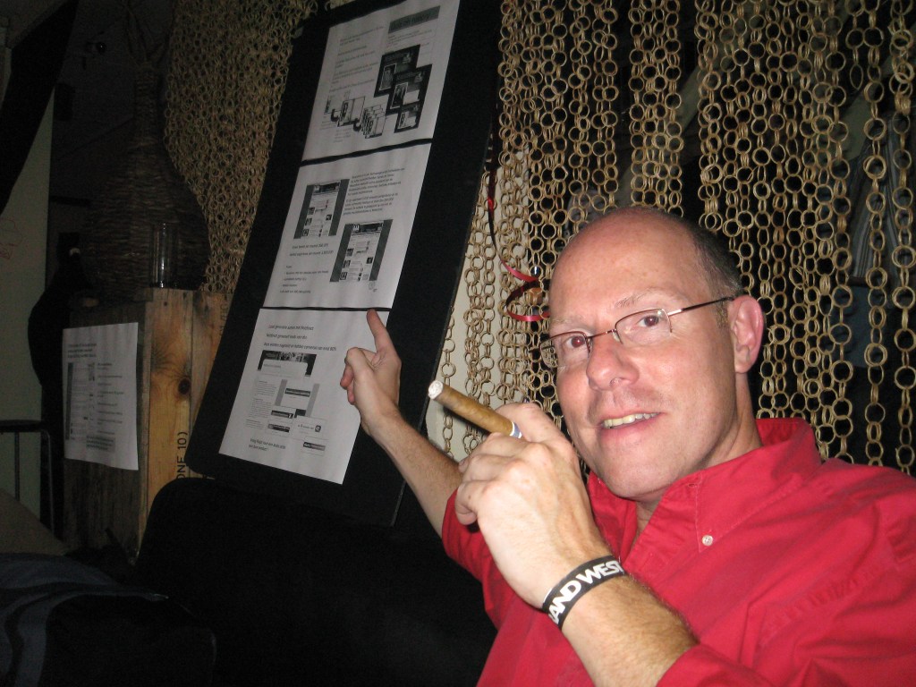 Rudolph trots op een workshop sheet en de activiteiten van het online team. Toen nog een 1 man band....